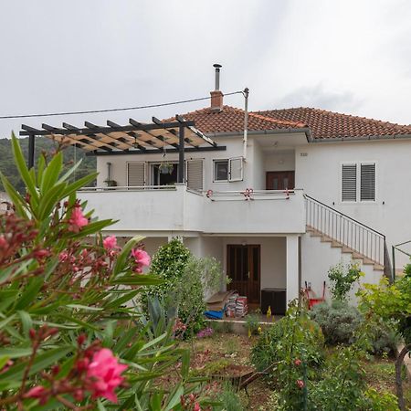 Apartment Marinsko Veli Iž Kültér fotó
